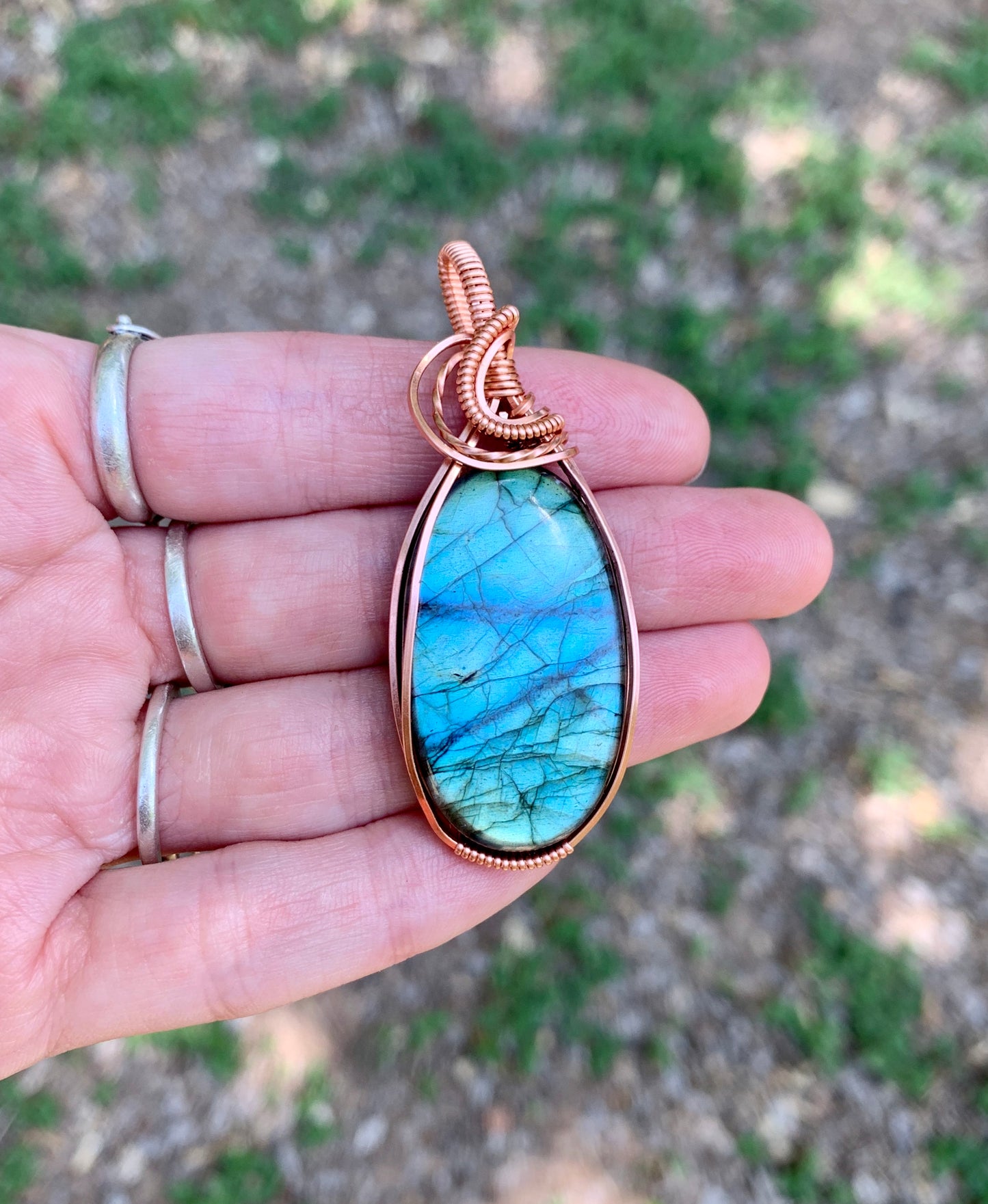 "TAYLOR" Labradorite Pendant