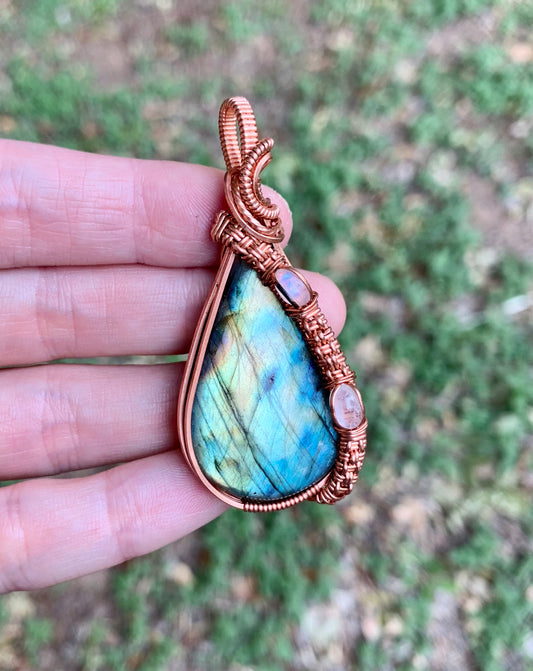 "MIYA" Labradorite + Moonstone Pendant