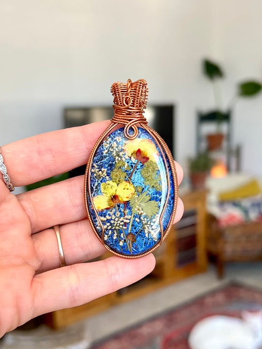 Belle Flower Resin Pendant