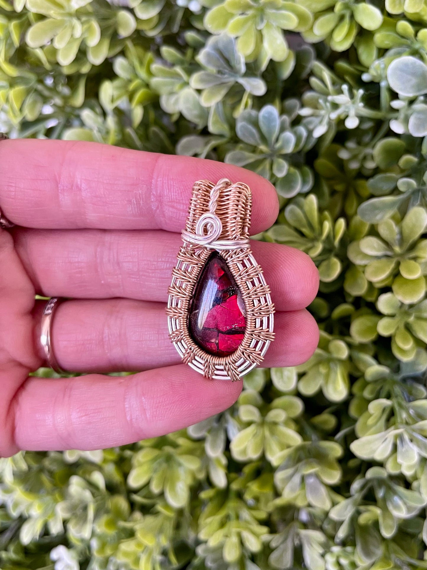 Ammolite Pendant