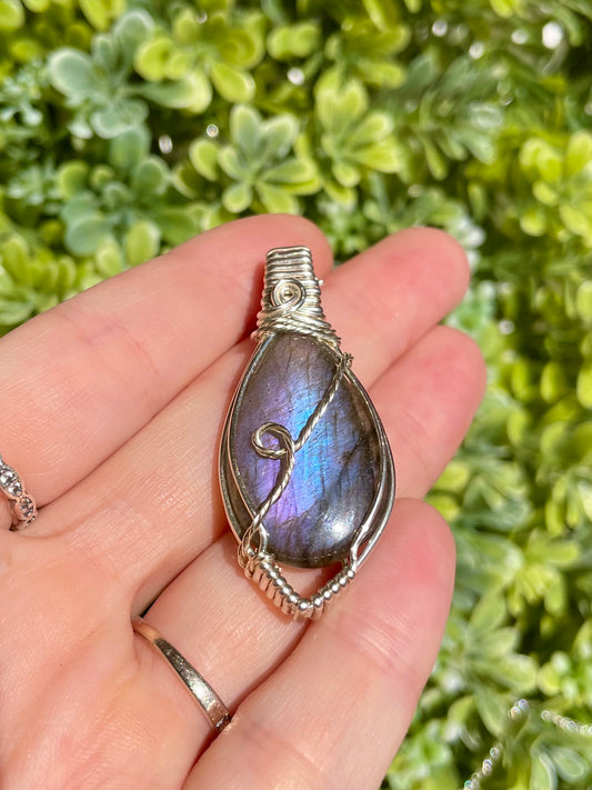 Labradorite Pendant