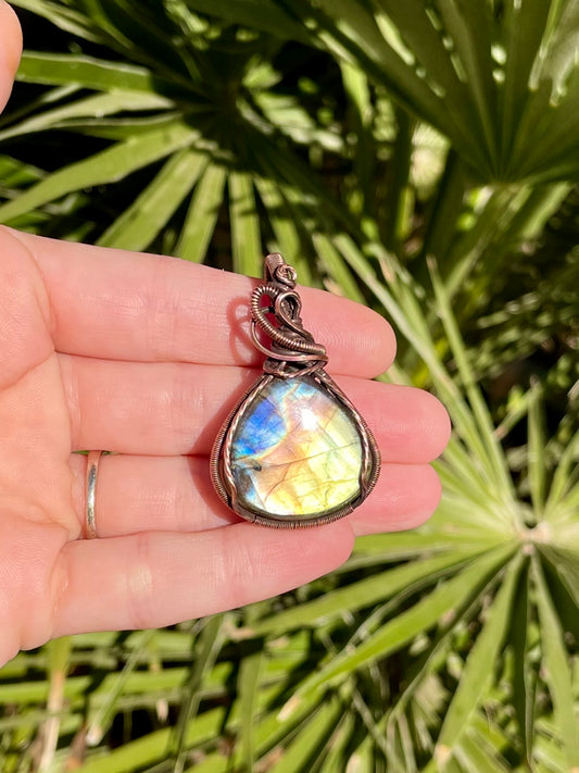 Rainbow Labradorite Pendant